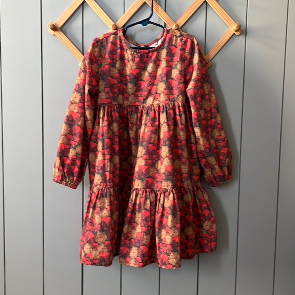 Holi & Love dress size 6/7 EUC